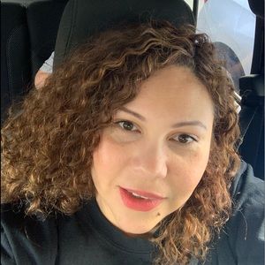 Meet your Posher, Veronica